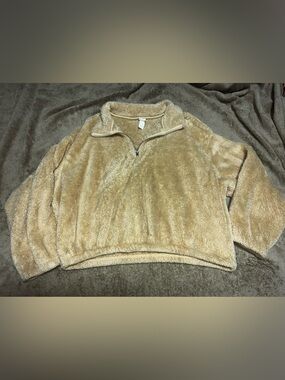 H&M Fuzzy Half-Zip Sherpa Pullover - Beige